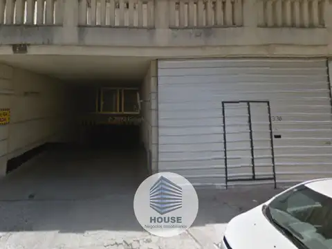 COCHERA EN VENTA CENTRO A METROS DE BV. SAN JUAN - ESCRITURA- FACILIDADES