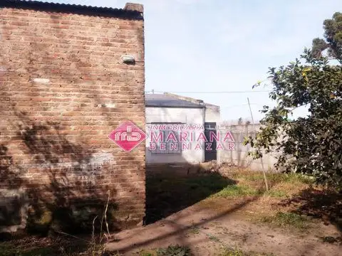 Casa 5 ambientes con 1 baño