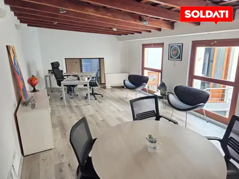 Oficina 6 ambientes con 2 baños