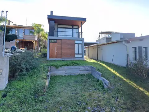 Casa en venta - 2 Dormitorios 1 Baño - Rumipal