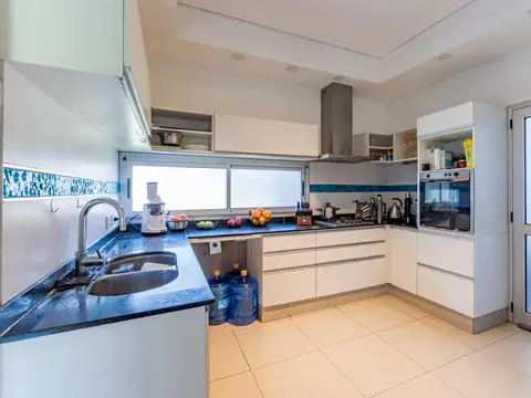 Casa en Venta al Este