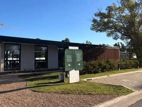 Av. Luis Lagomarsino 1200