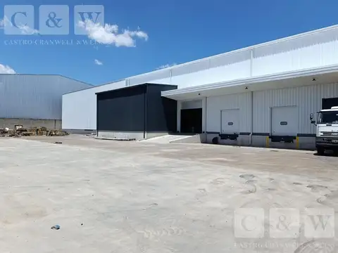 DEPOSITO DE 2750 M2 DENTRO DE PREDIO CON SEGURIDAD A 200 DE PANAMERICANA RAMAL PILAR