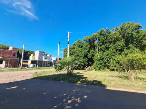 Terreno en Venta en Villa Catalina, USD 27.500