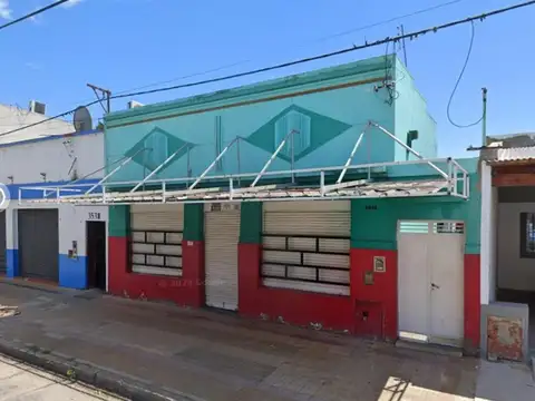 Guayaquil e/ Baradero y San Nicolas