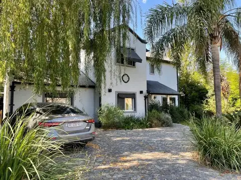 Casa en venta en Los Pilares, Pilar