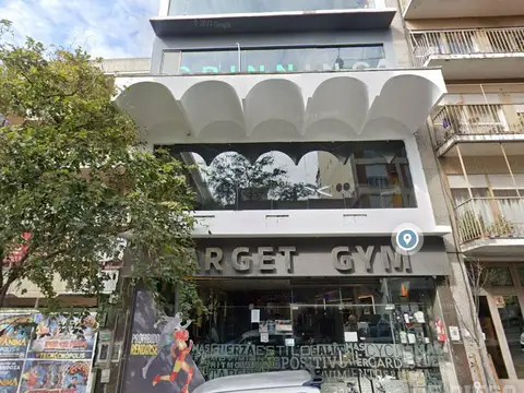 En venta Local Edificio de 4 pisos en Florida Mitre / Este