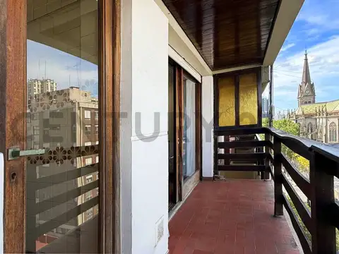 Venta de Departamento 2 ambientes con balcon al frente, Centro, Mar del Plata.