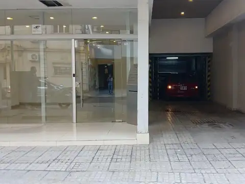 Cochera venta rosario centro urquiza al 1000