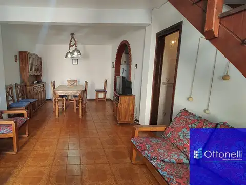 Casa 3 ambientes con 2 baños