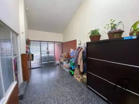 Casa en venta de 3 dormitorios c/ cochera en Bella Vista