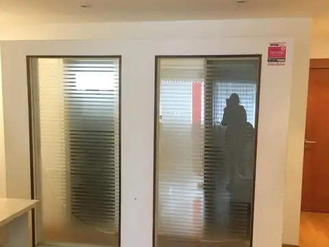 Oficina 3 ambientes con 1 baño