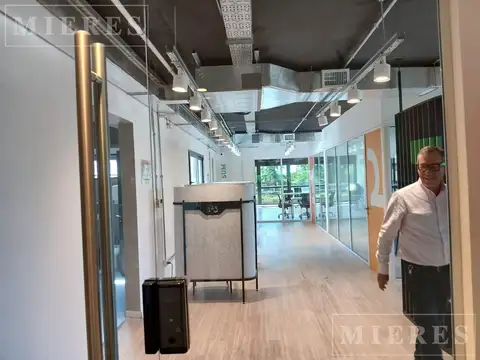 Depósito en Alquiler de 300 m2 en  Denedetti y Panamericana  Olivos