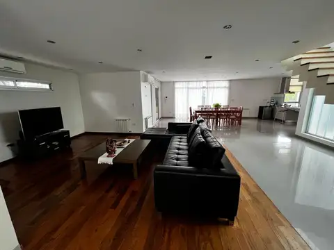 "BARRIO DON CARLOS"  132 bis e/ 507  y 508 2400