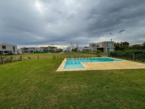 Casa  en Venta en La Calesa, Pilara, Pilar