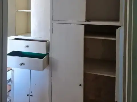 Luminoso 2 AMB en Reconquista al 900