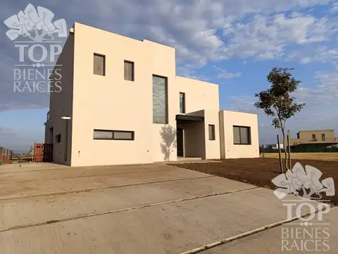 Casa en Venta en Puertos, USD 340.000