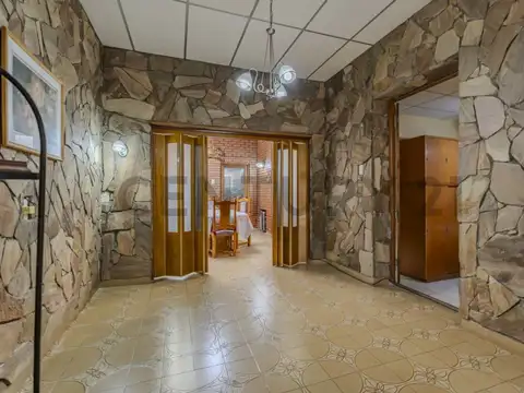 68 entre 5 y 6 500, Piso 0