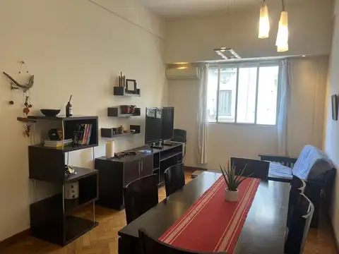 Amplio 2 amb. 3er piso al frente reciclado