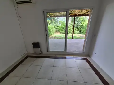 Alquiler dep 3 amb jardin coch Las Mercedes Pilar