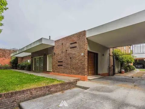 Venta Casa 4 Dormitorios y 3 Baños en Las Piedras