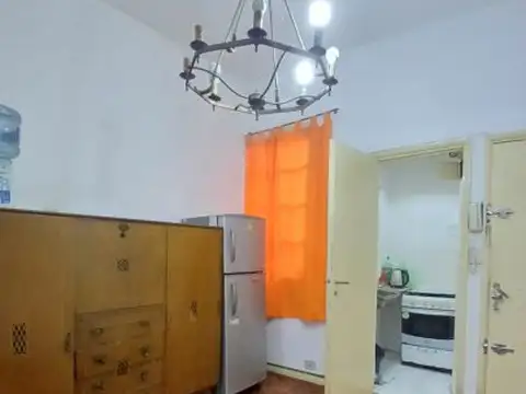 Montevideo 141 , Piso 1