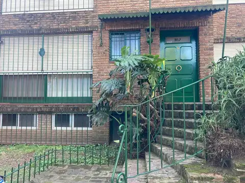 Corrientes 957 , Piso PB