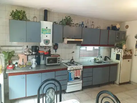 Casa 5 ambientes con 3 baños