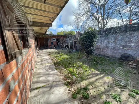 Casa 5 ambientes con 6 baños