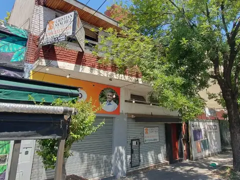 LOCAL A MTS DE SEGUROLA CON VIVIENDA 4 AMB !