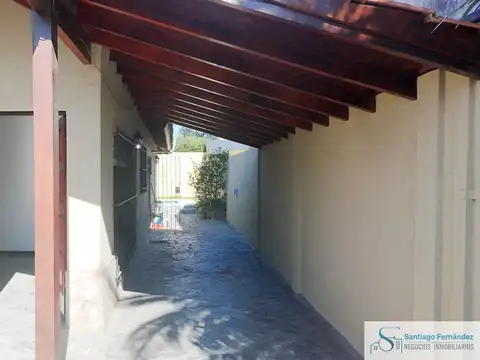 Casa 4 ambientes con 1 baño