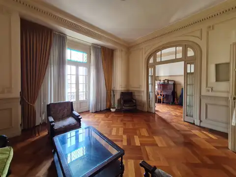 Departamento 7 ambientes con 3 baños