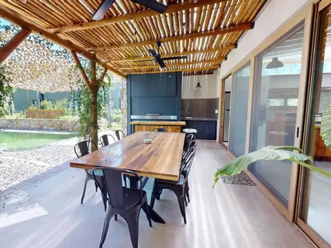 Casa en Venta en Vicente Casares, USD 249.999