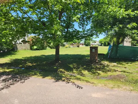 VENTA O PERMUTA LOTE CENTRAL  LOS ALCANFORES PILAR