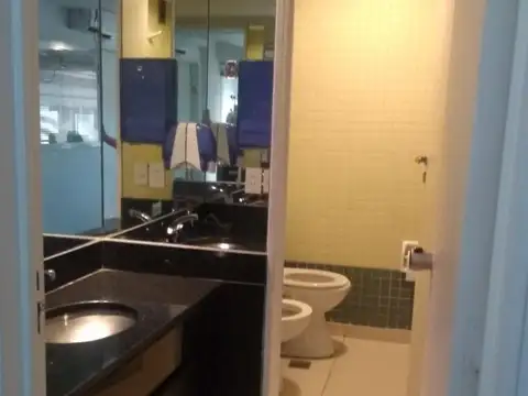 Oficina en Alquiler con 3 cocheras