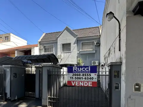 DUPLEX 4 AMB. CON GARAJE QUINCHO Y PISCINA