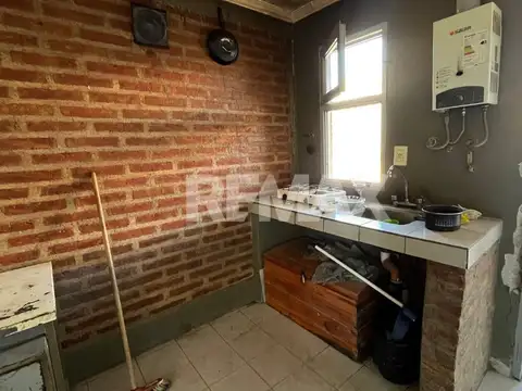 Alquiler terreno de 500m2 con oficina, Neuquén