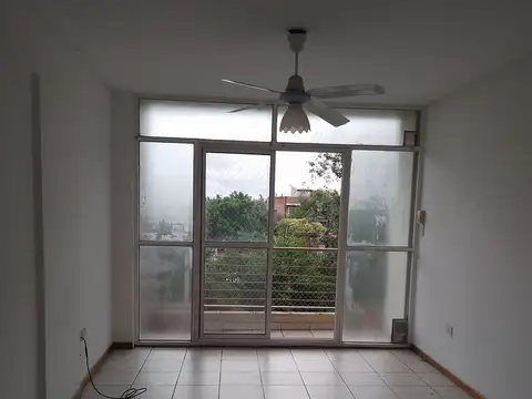 Departamento monoambiente en alquiler muy luminoso balcón Norte zona Facultad de Medicina