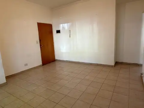 Depto Tipo Casa en Alquiler en Velez Sarsfield, $ 750.000