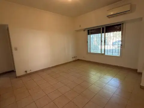 Depto Tipo Casa en Alquiler de 2 ambientes