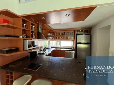 Casa en Venta en Barrio Parque Leloir, USD 400.000