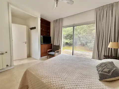 Casa en Venta Costa Esmeralda-Barrio Residencial I