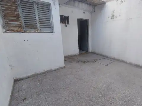 Casa 2 ambientes con 1 baño