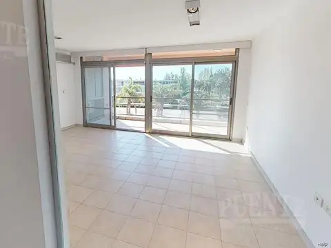 Nordelta - Oficina con cochera  y balcón