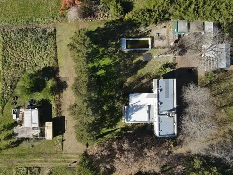 146 esquina 446 100, Piso 0