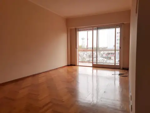 Venta - 3 Amb Oportunidad Pompeya - Muy Luminoso, 67 m² Totales