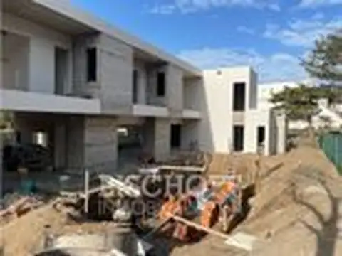 Casa en Venta en Pinamar, USD 350.000