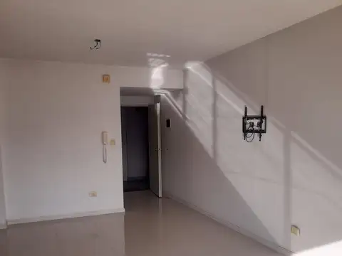 Departamento en Alquiler en Villa Luro, $ 580.000
