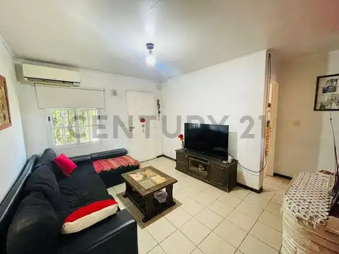 VENTA CASA 3 AMB ALTOS DE PODESTA CON PATIO