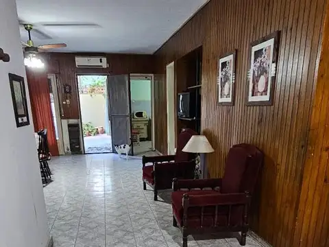 Casa de 5 Amb en excelente ubicación